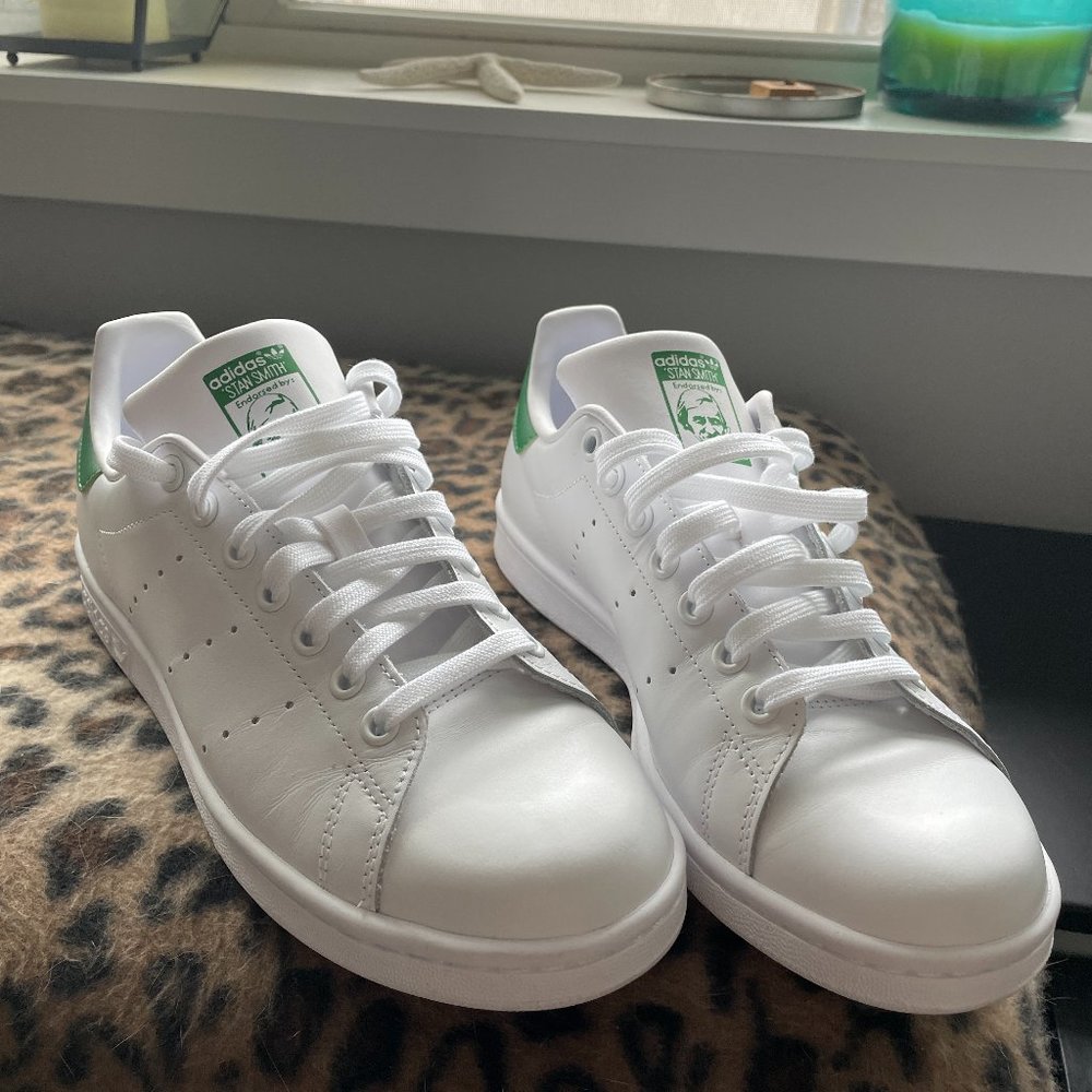Stan Smith's Unisex Originals 8.5